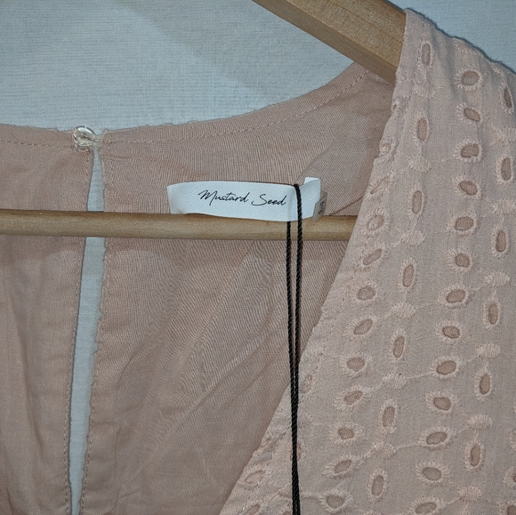 NWT Blush Pink Mustard Seed 100% Cotton Eyelet Babydoll Dress Romper Size M - Picture 5 of 11